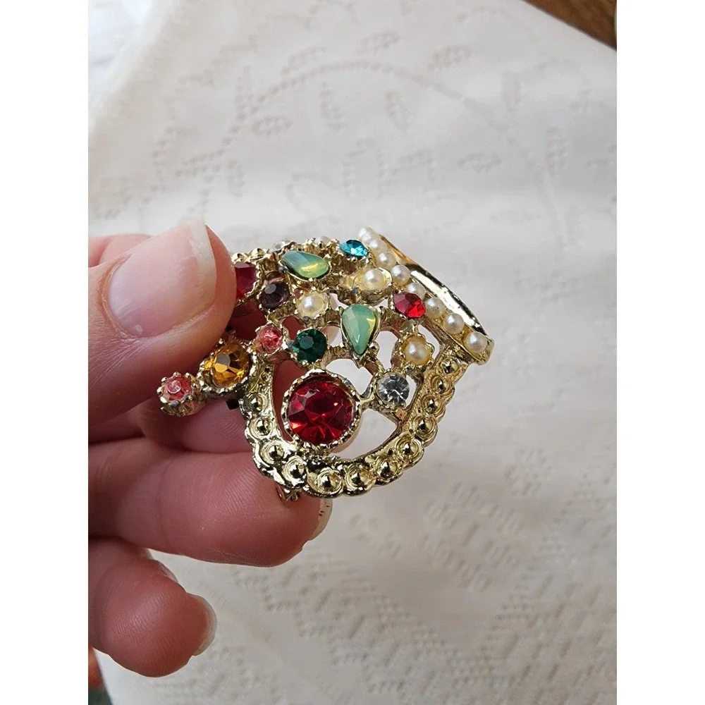 Vintage Bejeweled Crown Brooch Pin Rhinestone Gold Tone Regency Regal Pearl